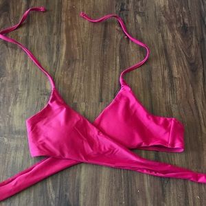 🌟Free with $25 purchase🌟wrap bikini top🌟